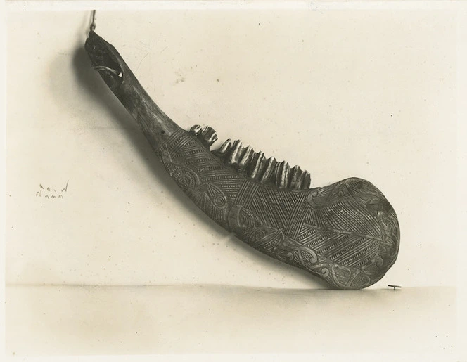 Maori club, or patu | Items | National Library of New Zealand | National  Library of New Zealand