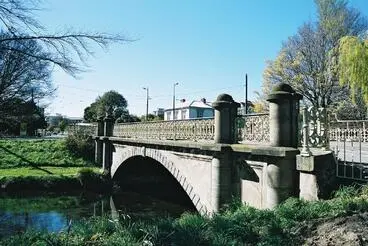 Image: Armagh Street Bridge, Hagley Park