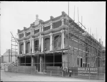 Image: Theatre Royal, Christchurch, under construction