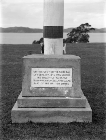 Image: Plaque to commemorate the Treaty of Waitangi