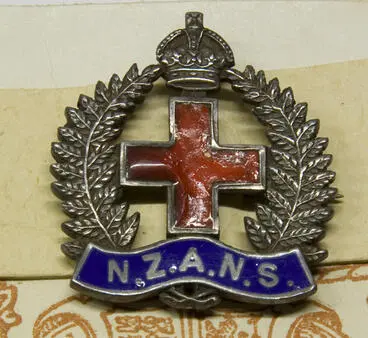 Image: Badge, New Zealand Army Nursing Service