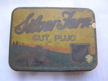 Image: "Silver Fern" Tobacco Tin.