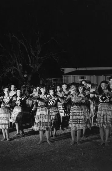 Image: Kapa haka group performing in front of Treaty House, Waitangi