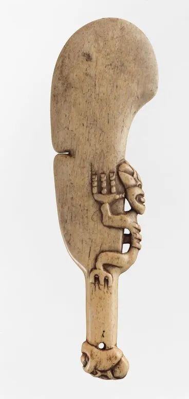 Image: Wahaika parāoa (short edged weapon)