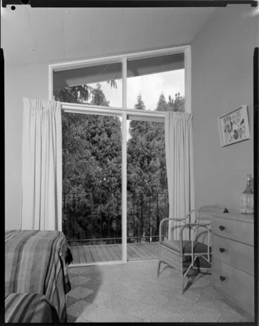 Image: Bedroom, G E Bissen house, Napier