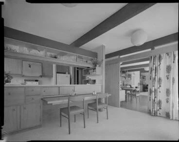 Image: Fenton House interior, kitchen and breakfast bar