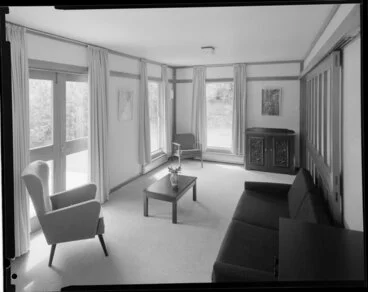 Image: Interior of unidentified house
