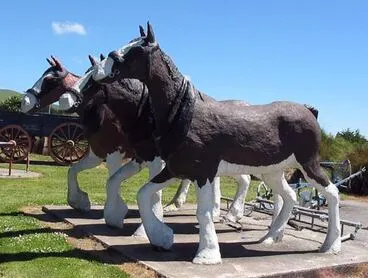 Image: Clydesdale statue