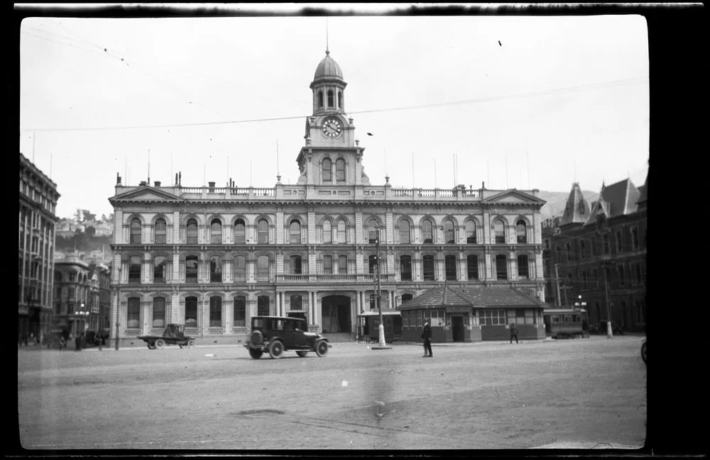 Chief Post Office, Wellington] | Record | DigitalNZ