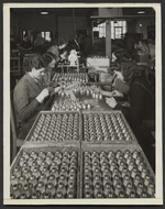 Women assembling mortar shells, Swan Electric Company, Wellington - Photographer unidentified