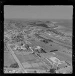 Gisborne, Poverty Bay, includes entrance to Harbour