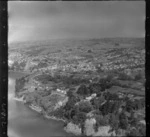 Howick, Auckland, showing cliffs