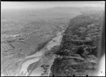 View south over Lower Hutt City, with the Hutt River and the western Hutt hills (on right), Lower Hutt Hospital (centre left) and Petone and Wellington Harbour beyond