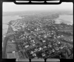 The city of Tauranga with Robbins Park and Cliff Road in foreground, looking towards the central business district and South Tauranga beyond, Bay of Plenty Region