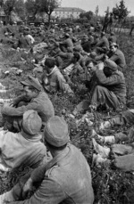 Kaye, George, b 1914 : German prisoners of war awaiting transport, Italy