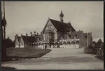 Creator unknown :Photograph of the Bath House, Rotorua, taken by Muir and Moodie
