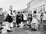 Thorndon School pupils skipping