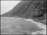 Beach scene, Wellington, after the ship Penguin was wrecked