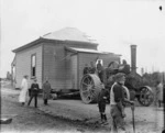 Traction engine moving a house, Karaka Bay, Wellington