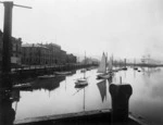 Wellington harbour and Customhouse Quay