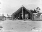 Pringle, Thomas, 1858-1931 :[Tamatekapua meeting house, Ohinemutu]