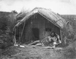 Deveril, Herbert : Te Rangi Tahau, lying in the porch of a whare puni