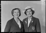 Mrs Bea Holland (left) and Mrs M Gardner (Holly)(right), members of Victoria Bowling Club, Wellington