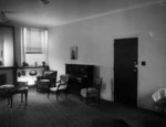 Deluxe sitting room, Royal Oak Hotel, Wellington