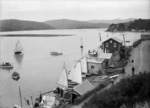 Paremata Road alongside Porirua Harbour