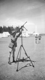 Soldier with bren gun at Waiouru Army Training Camp