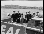 Crew on TEAL's inaugural Wellington to Sydney flight, Evans Bay