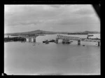 Auckland Harbour Bridge, Waitemata Harbour