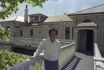Iri Tawhiwhirangi at Kohanga Reo Trust headquarters, Wellington - Photograph taken by Melanie Burford