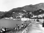 Looking down Oriental Parade