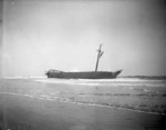 Wreck of the ship Hydrabad at Waitarere Beach