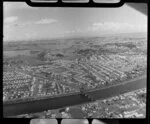 Wanganui, including Wanganui River and bridge