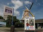 Signs_and_Windmill_Foxton_Dec_2007.JPG