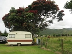 Caravan_Marokopa_Camping_Ground_King_Country_Dec_2007.JPG