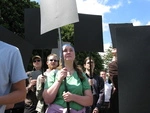 New_Zealand_Internet_Blackout_Section_92A_Protest_Parliament_Wellington_Feb_2009_(15).JPG