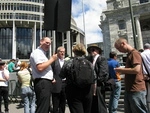 New_Zealand_Internet_Blackout_Section_92A_Protest_Parliament_Wellington_Feb_2009_(26).JPG