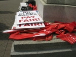 Parliamentary Services Pay Protest Parliament Wellington October 2009 (14).JPG