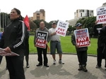 Parliamentary Services Pay Protest Parliament Wellington October 2009 (10).JPG