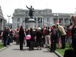 Government Wage freeze Protest Parliament Wellington November 2009.JPG