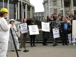 Anti Mining Protest Parliament Wellington September 2009 (6).JPG