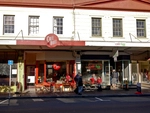 Cafes Jackson St Petone July 2011.JPG