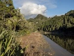 Mokau_River_Taranaki_May_2017_(13).tif