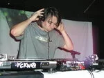 063-House of Downtown-Mutha Funkin' Earth Tour-Bar Bodega-WLG-27-6-2003.jpg