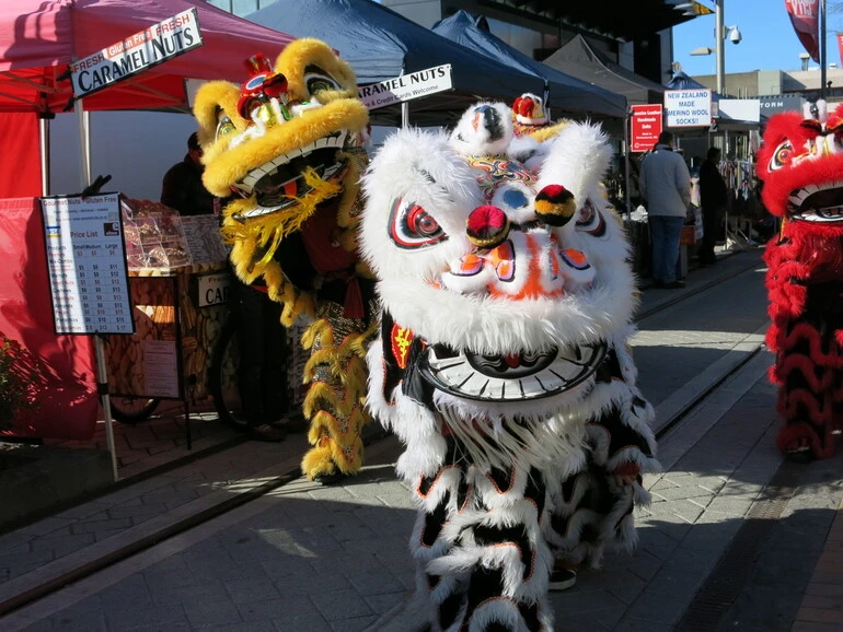 Image: Chinese lion dancers