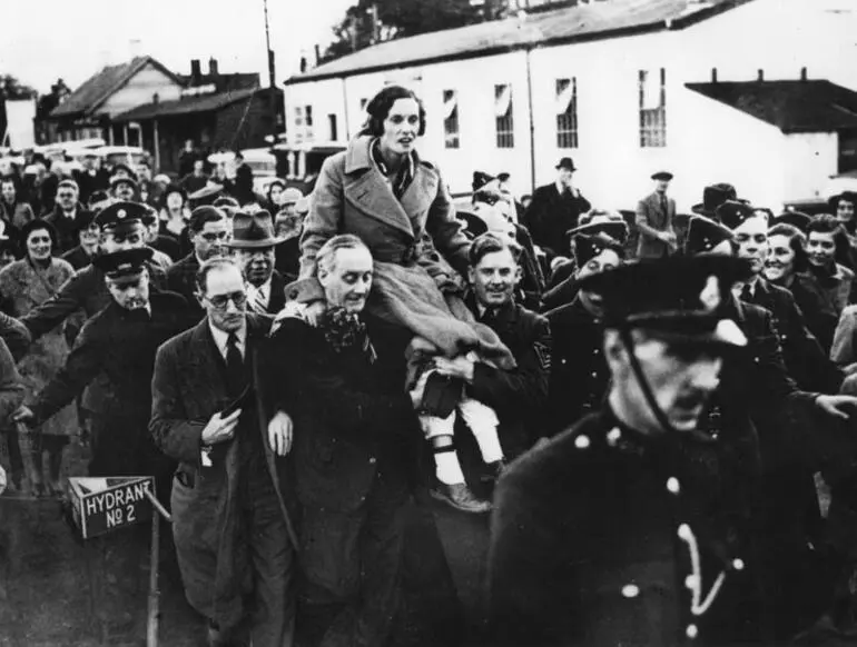 Image: Jean Batten being carried in a procession