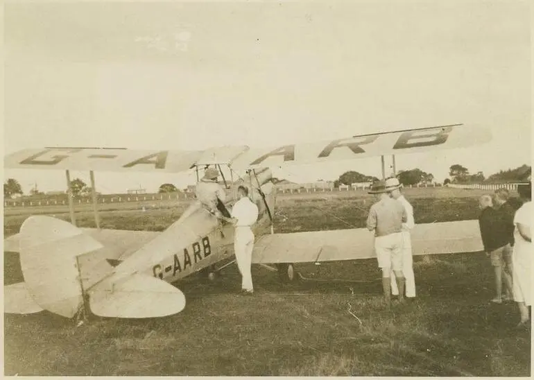 Image: DH.60 Gipsy Moth, Jean Batten's aircraft ready for the continuation of flight from Bourke  to Sydney